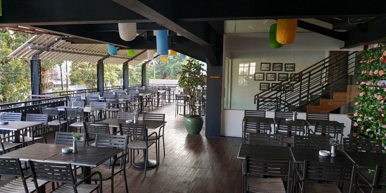 Hotel Baron Indah Solo Dış mekan fotoğraf