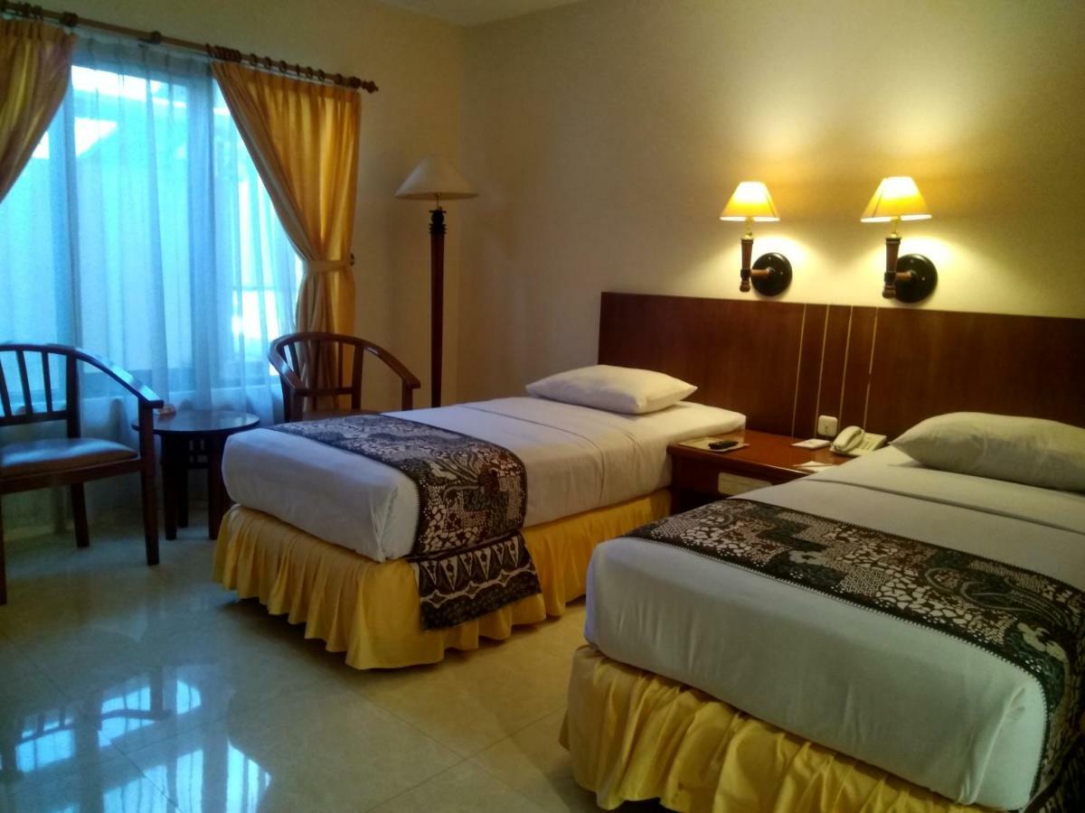Hotel Baron Indah Solo Dış mekan fotoğraf