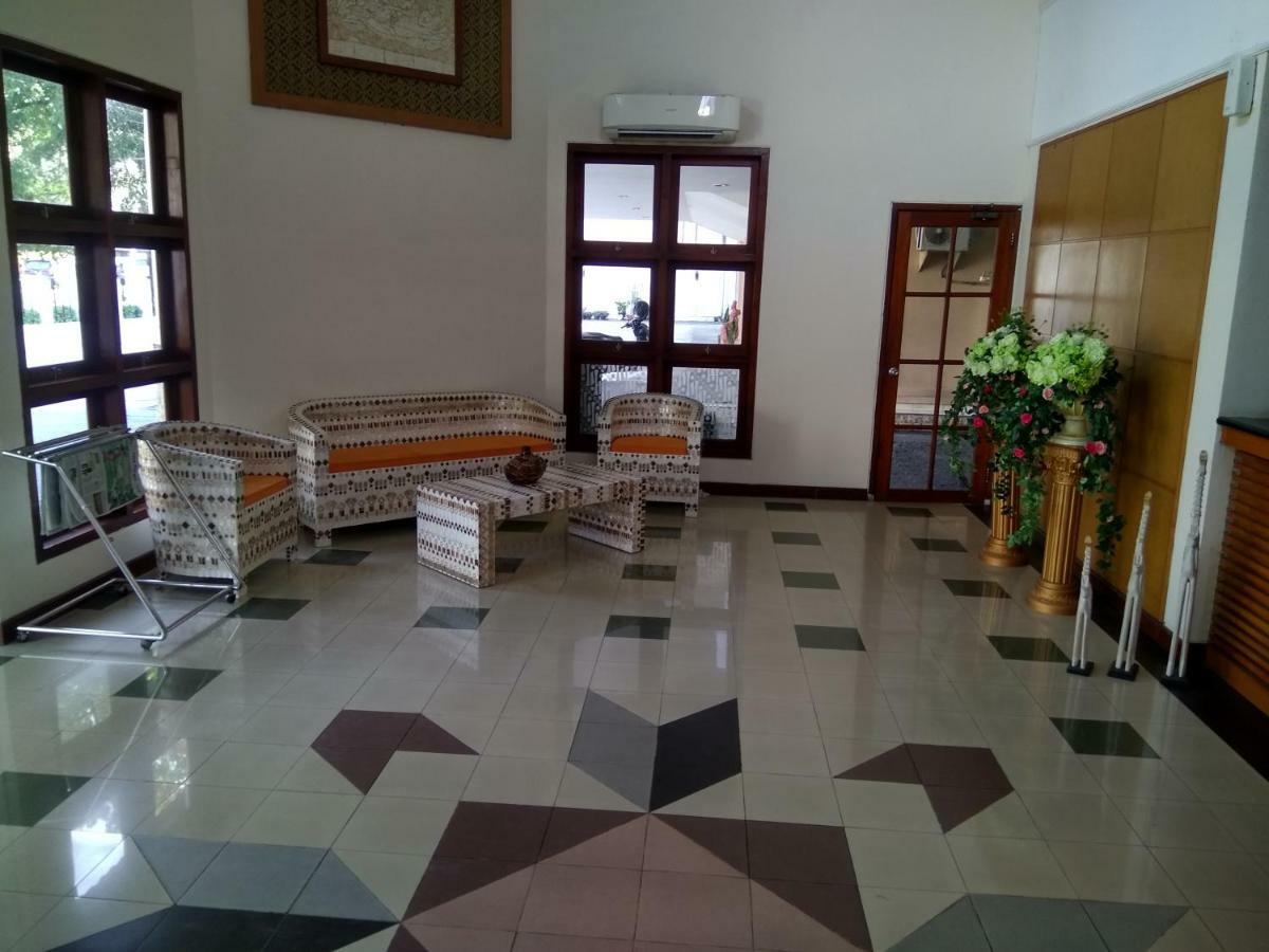 Hotel Baron Indah Solo Dış mekan fotoğraf