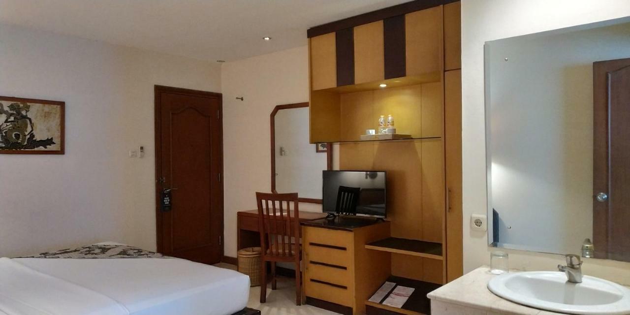 Hotel Baron Indah Solo Dış mekan fotoğraf